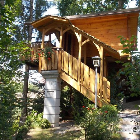 Baumhaus Wolfshoehle Fischach Buitenkant foto