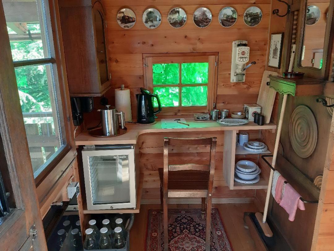 Baumhaus Wolfshoehle Fischach Buitenkant foto